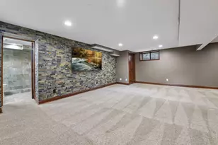 225 Interlachen Rd, Hopkins, MN 55343 - Photo 74