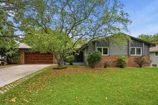 112 108th Ave NW, Coon Rapids, MN 55448 - Photo 4