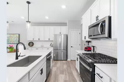 4876 Avery Court, Eagan, MN 55123 - Photo 6