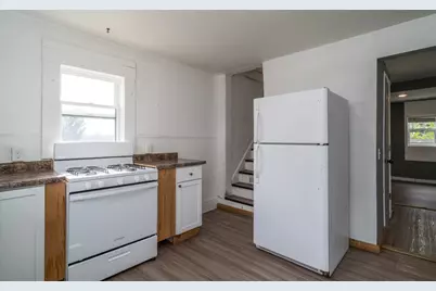 512 6th Street W, Crookston, MN 56716 - Photo 14