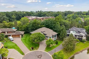 3529 Green Ridge Rd, Hopkins, MN 55305 - Photo 6