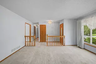 13901 92nd Pl N, Maple Grove, MN 55369 - Photo 4