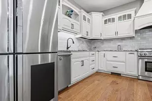 4766 S Oakwood Hills Pkwy, Eau Claire, WI 54701 - Photo 8