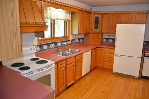 414 S 8th St, La Crescent, MN 55947 - Photo 4