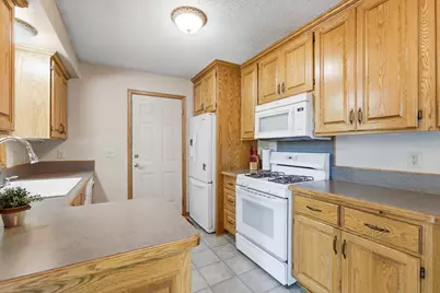 11757 Jefferson Street NE, Blaine, MN 55434 - Photo 6