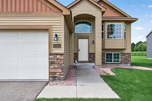 1405 Carlson Dr, Isanti, MN 55040 - Photo 2