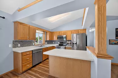 4639 Manor Park Drive NW, Rochester, MN 55901 - Photo 6