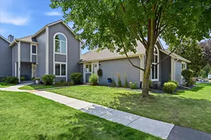 489 Mariner Dr, Bayport, MN 55003 - Photo 2