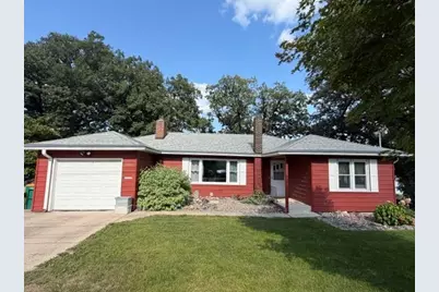 1331 Frank Hall Drive, Albert Lea, MN 56007 - Photo 2