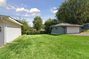 1528 Aquila Ave N, Golden Valley, MN 55427 - Photo 34