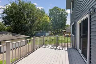 1528 Aquila Ave N, Golden Valley, MN 55427 - Photo 14