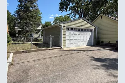 2955 Queen Avenue N, Minneapolis, MN 55411 - Photo 8