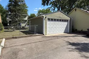 2955 Queen Ave N, Minneapolis, MN 55411 - Photo 8