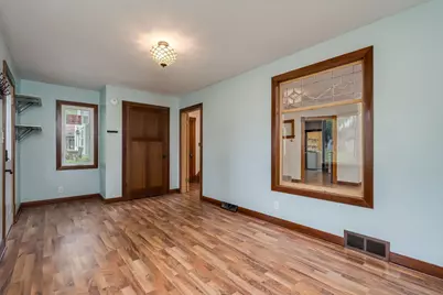 303 Broadway, Hanska, MN 56041 - Photo 6
