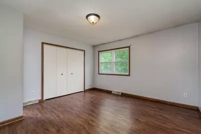 303 Broadway, Hanska, MN 56041 - Photo 18
