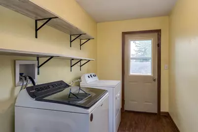 303 Broadway, Hanska, MN 56041 - Photo 22