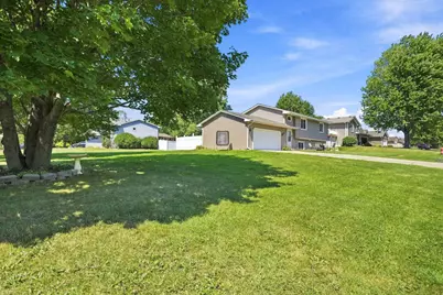 2201 Kessler Lane, Chaska, MN 55318 - Photo 28