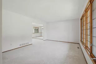 454 O'Day St S, Maplewood, MN 55119 - Photo 6