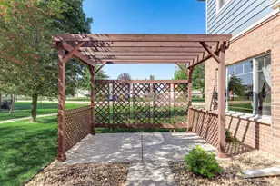146 Shetland Ln, Lino Lakes, MN 55014 - Photo 34