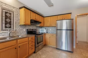 13440 60th Pl N, Plymouth, MN 55446 - Photo 6