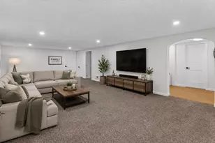 285 W 1st St, Rush City, MN 55069 - Photo 8
