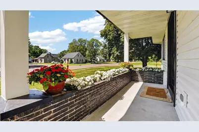 285 W 1st Street, Rush City, MN 55069 - Photo 2