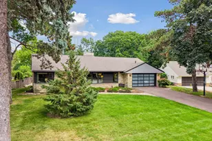 2096 Lower St Dennis Rd, Saint Paul, MN 55116 - Photo 2
