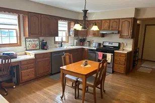 1204 Horizon Dr, Marshall, MN 56258 - Photo 2