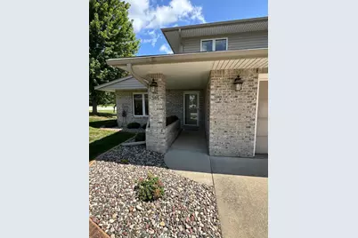 305 Salem Point Drive SW, Rochester, MN 55902 - Photo 2