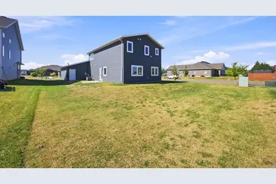 1102 Lilac Lane, Moorhead, MN 56560 - Photo 36