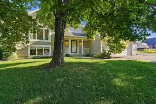 656 E 2nd St, Waconia, MN 55387 - Photo 1
