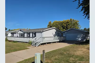 320 6th Avenue NE, Plainview, MN 55964 - Photo 2