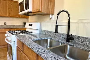 848 Beech St, Saint Paul, MN 55106 - Photo 12