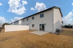 3123 Scotch Ln, Mankato, MN 56001 - Photo 2