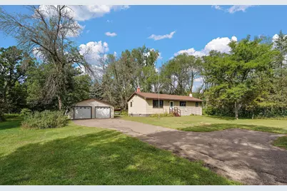 28564 Zurich Street NE, North Branch, MN 55056 - Photo 2