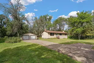 28564 Zurich Street NE, North Branch, MN 55056 - Photo 2