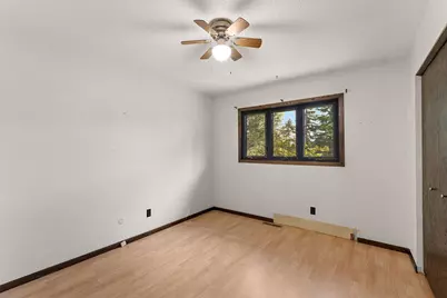 28564 Zurich Street NE, North Branch, MN 55056 - Photo 10