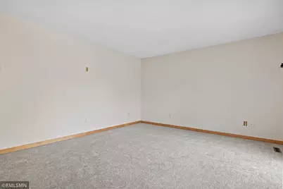 7688 Dunmore Road, Woodbury, MN 55125 - Photo 2