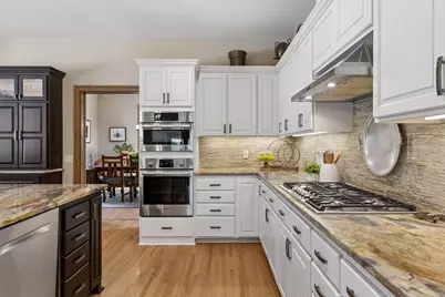 28010 Boulder Bridge Drive, Excelsior, MN 55331 - Photo 10