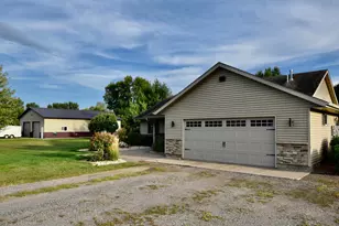 8809 Green Meadow Rd, Milaca, MN 56353 - Photo 1
