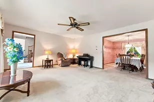 3017 Standridge Pl, Maplewood, MN 55109 - Photo 14