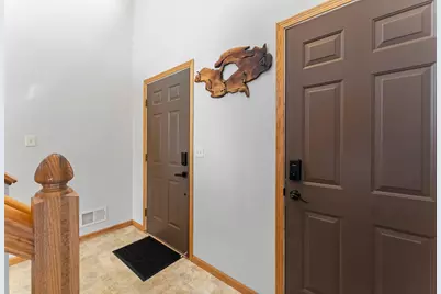 1704 Jefferson Street S, Cambridge, MN 55008 - Photo 6