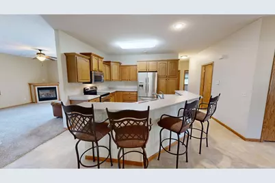 2858 9th Avenue SE, Willmar, MN 56201 - Photo 4