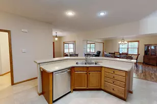 2858 9th Ave SE, Willmar, MN 56201 - Photo 6