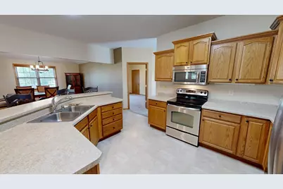 2858 9th Avenue SE, Willmar, MN 56201 - Photo 8