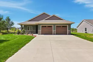 3049 Nottingham Rd S, Saint Cloud, MN 56301 - Photo 2