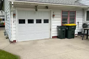 912 13th Ave SW, Willmar, MN 56201 - Photo 2