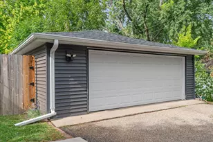 2310 Byrd Ave N, Golden Valley, MN 55422 - Photo 4