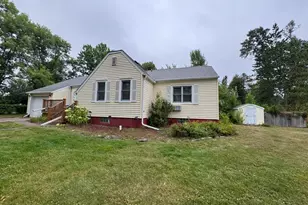 421 1st St, Moose Lake, MN 55767 - Photo 4