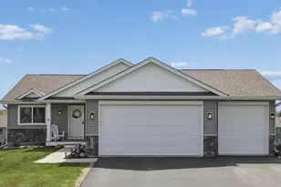 1052 Butternut Ln, Watertown, MN 55388 - Photo 2